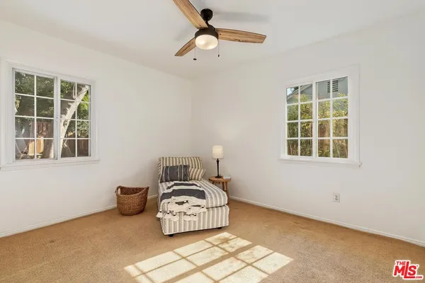 $3,695 | 7236 Encino Avenue, Van Nuys, CA 91406