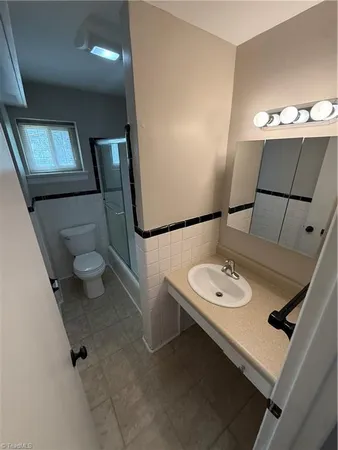 $745 | 1900 Queen Street, Unit C7, Winston-Salem, NC 27103