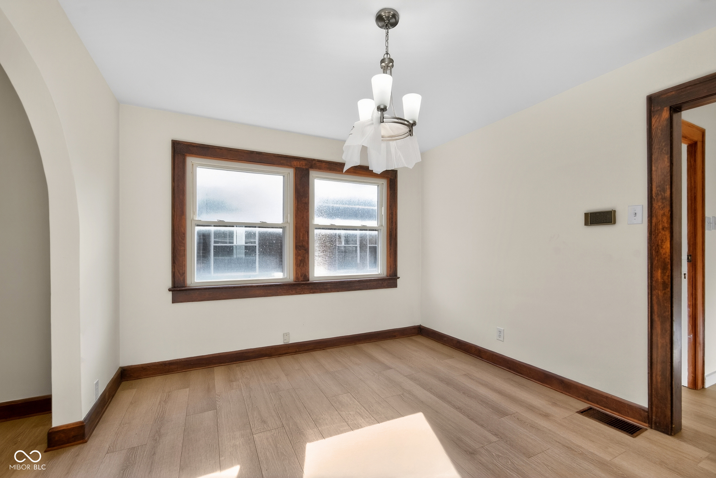 960 North Audubon Road Indianapolis, IN 46219 - Photo 5 of 25