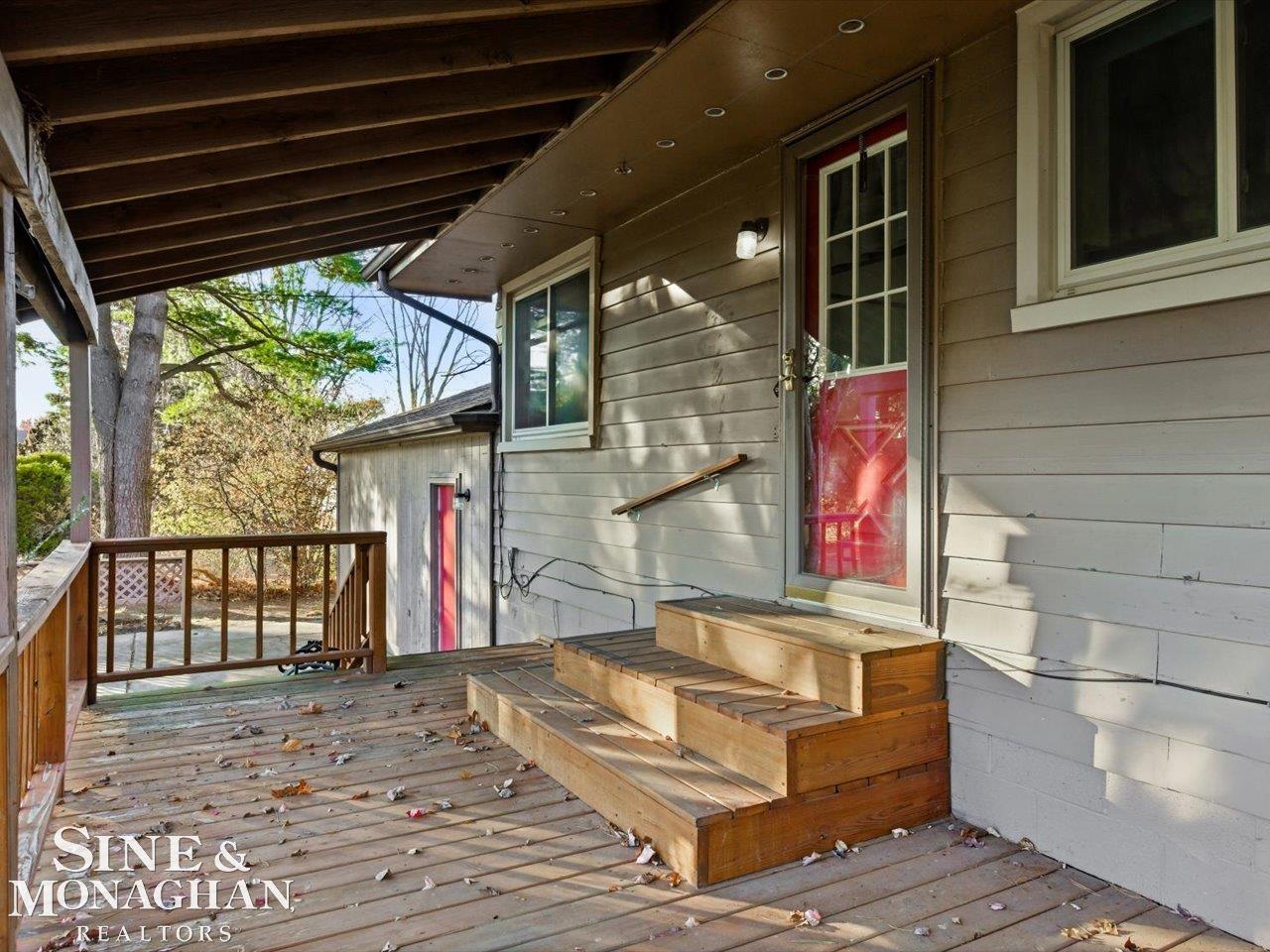 4361 Peck Road Port Huron, MI 48060 - Photo 26 of 39 50194384-1f1f3ae5-6001-4800-a3fe-7677ce4814c3.JPG
