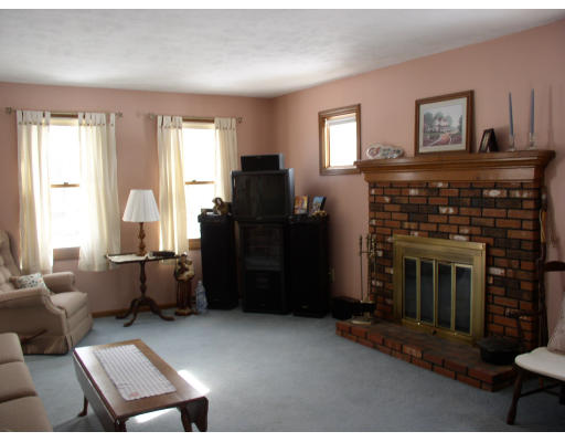 240 Michael Sears Road Belchertown, MA 01007 - Photo 6 of 11 Gallery Image 6