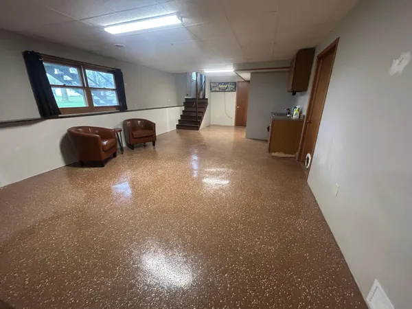 $139,900 | 303 North Clark Street, Ceylon, MN 56121