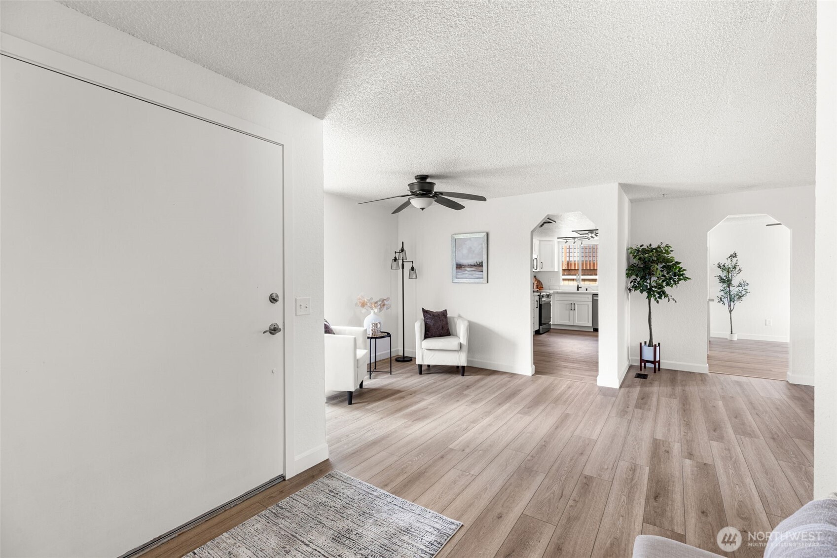 31300 31st Avenue Southwest Federal Way, WA 98023 - Photo 13 of 36