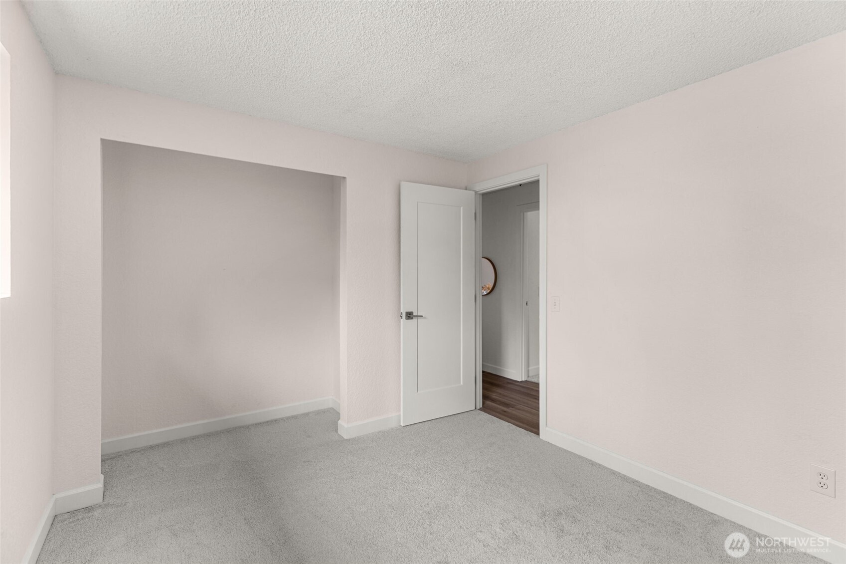 31300 31st Avenue Southwest Federal Way, WA 98023 - Photo 27 of 36