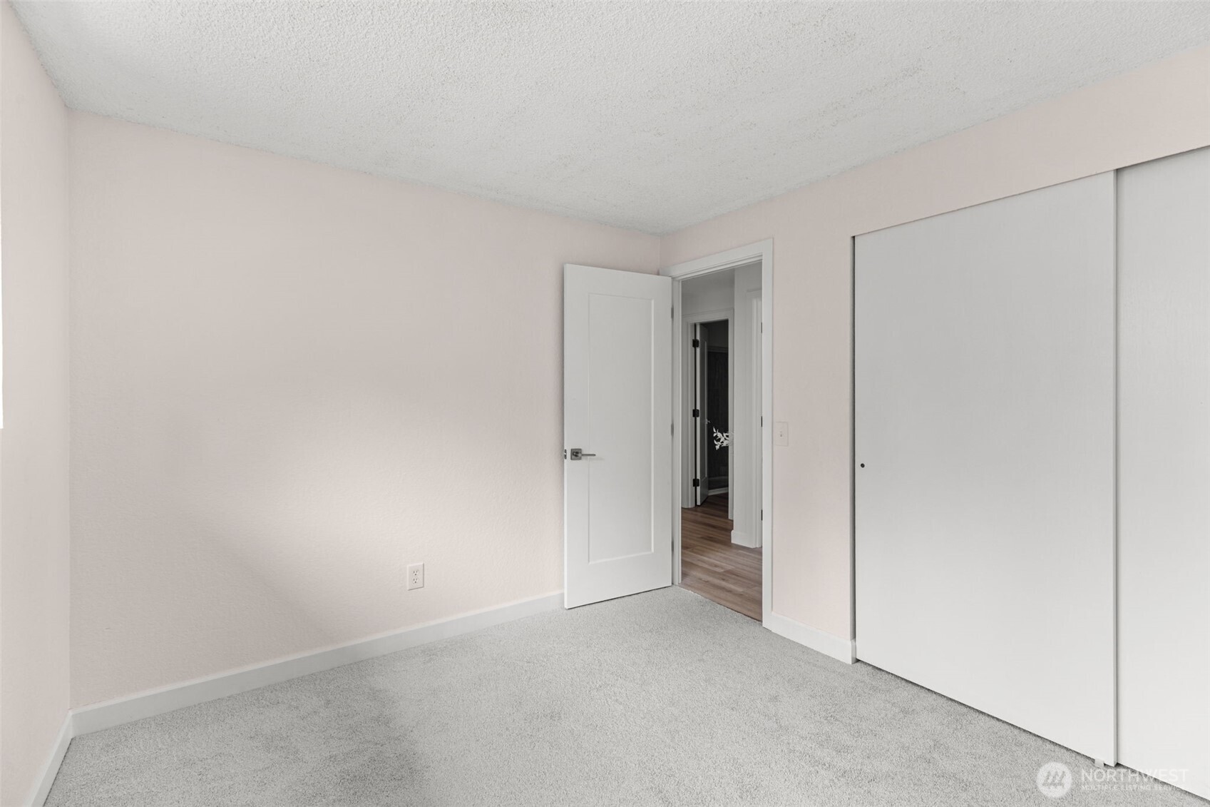 31300 31st Avenue Southwest Federal Way, WA 98023 - Photo 29 of 36