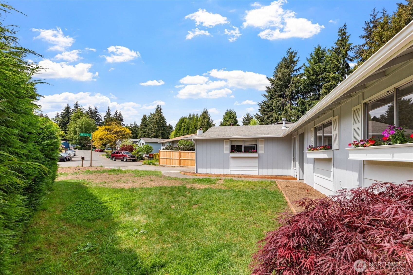 31300 31st Avenue Southwest Federal Way, WA 98023 - Photo 4 of 36