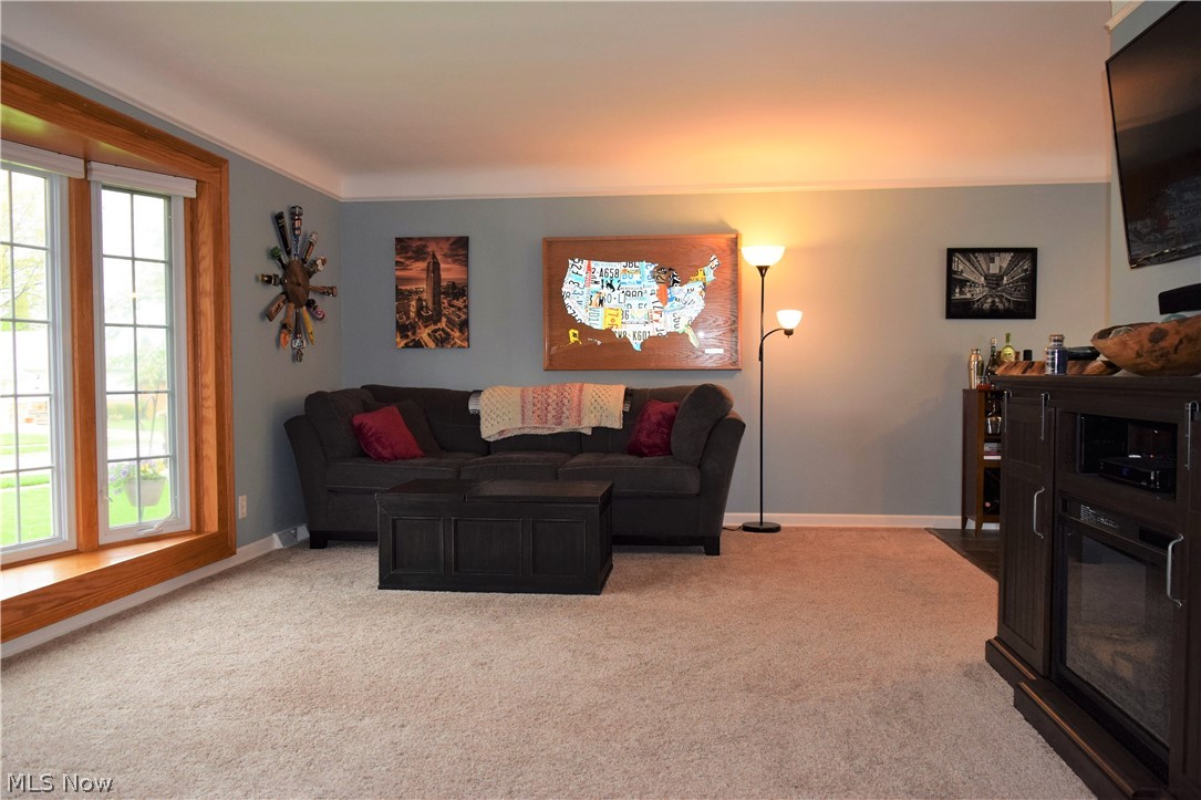 6510 Annandale Road Cleveland, OH 44124 - Photo 4 of 21 The living room is large and open to many seating configurations!