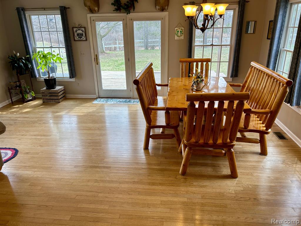 13575 Rattalee Lake Road Davisburg, MI 48350 - Photo 11 of 48