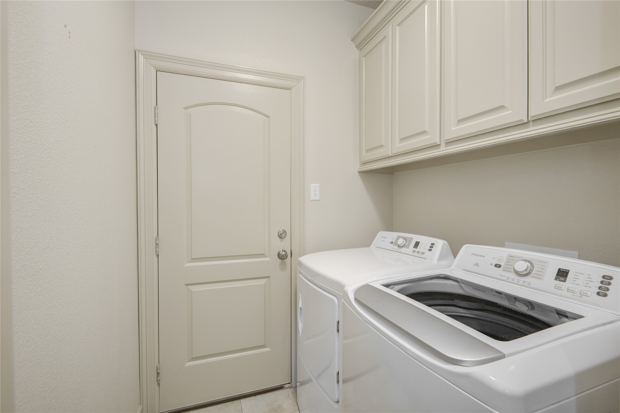 57 Red Maple Court Lake Jackson, TX 77566 - Photo 33 of 44 a view of washer and dryer