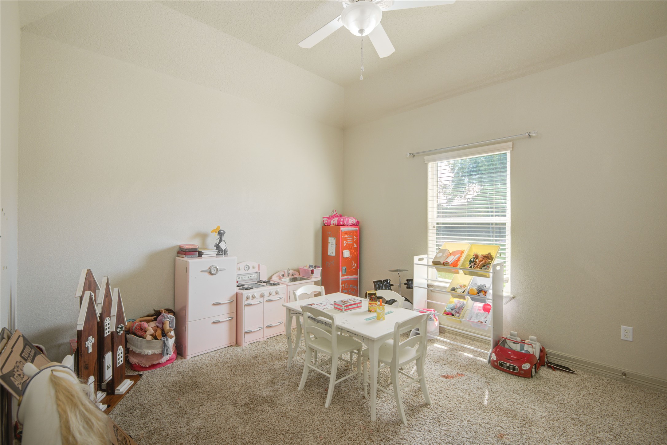 57 Red Maple Court Lake Jackson, TX 77566 - Photo 35 of 44 a workspace with furniture and a window