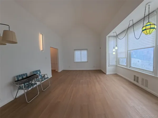 $4,600 | 64-59 228th Street | Oakland Gardens