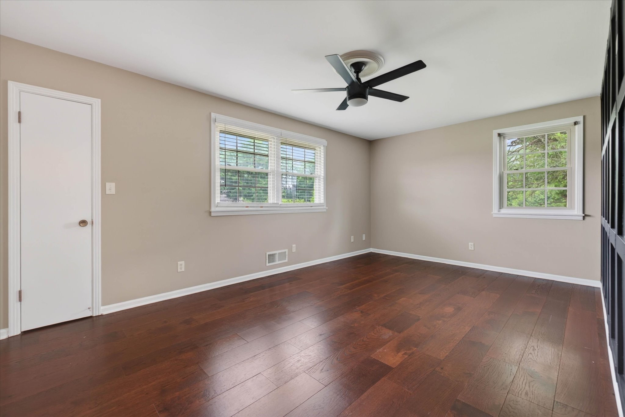 306 Locust Road Clarksville, TN 37043 - Photo 21 of 39