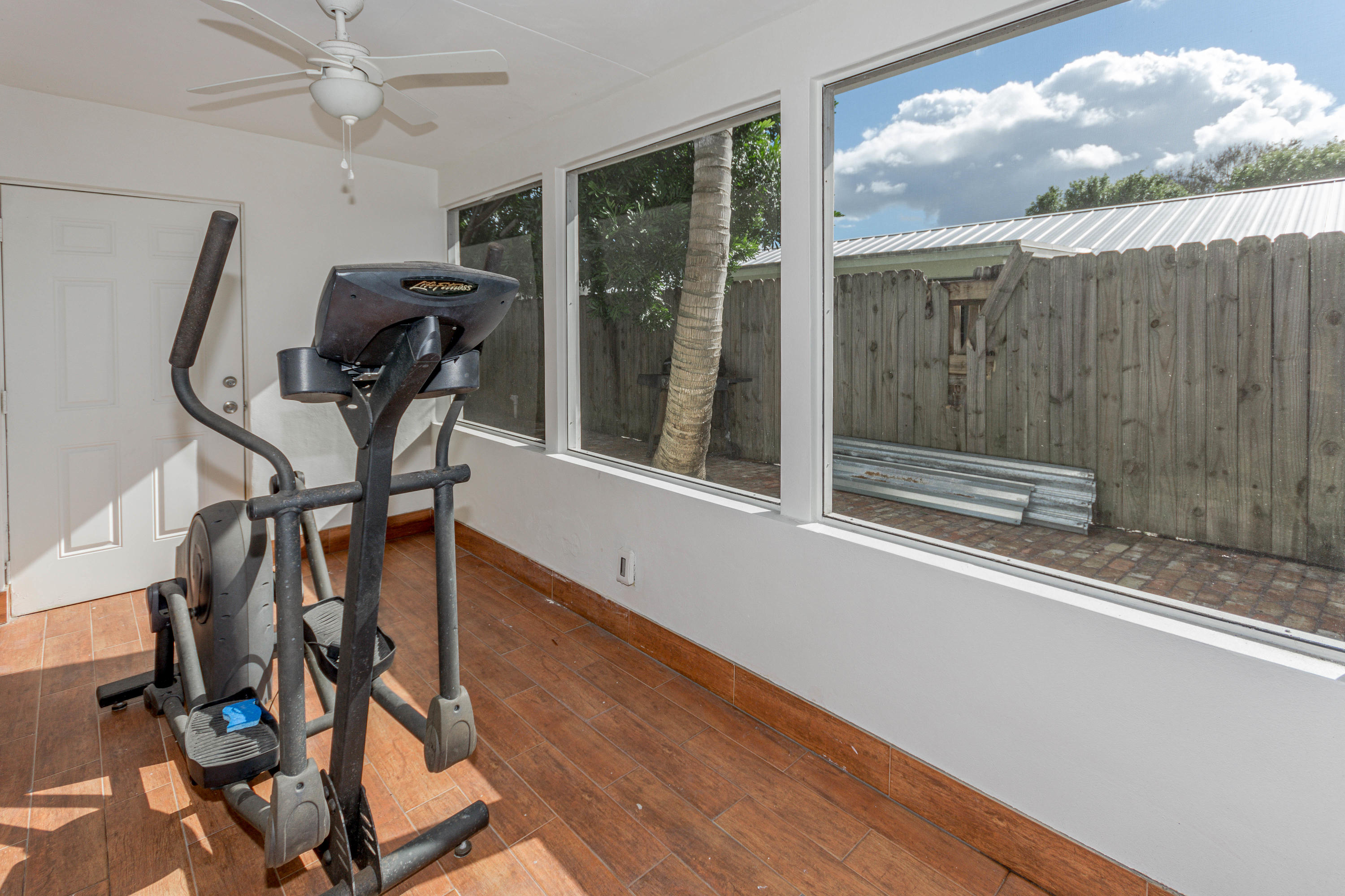 2553 Inisbrook Road Riviera Beach, FL 33407 - Photo 33 of 41 untitled shoot-3441
