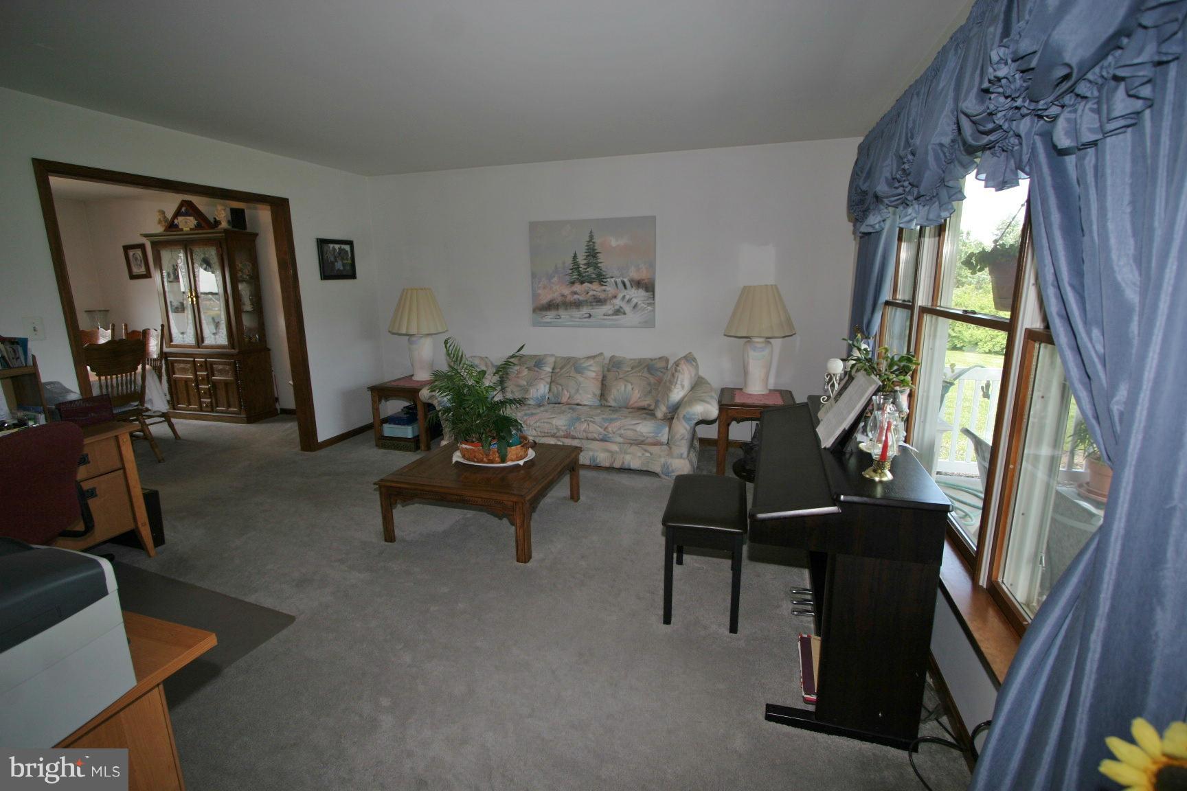 3111 Buffalo Road New Windsor, MD 21776 - Photo 5 of 30 Living Room