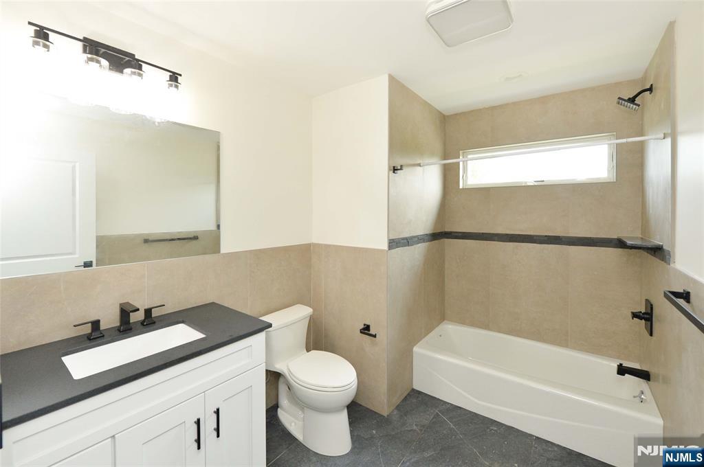 6-10 River Road Fair Lawn, NJ 07410 - Photo 12 of 27