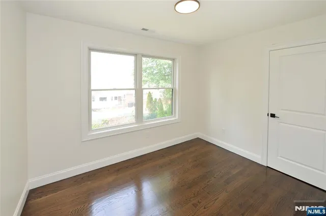 $979,000 | 6-10 River Road, Fair Lawn, NJ 07410