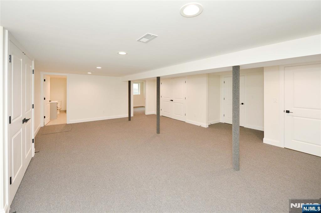 6-10 River Road Fair Lawn, NJ 07410 - Photo 22 of 27