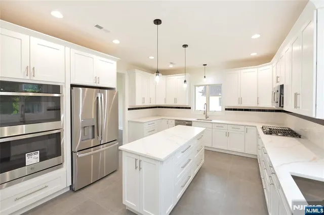 $979,000 | 6-10 River Road, Fair Lawn, NJ 07410