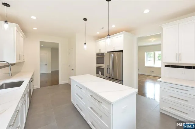 $979,000 | 6-10 River Road, Fair Lawn, NJ 07410