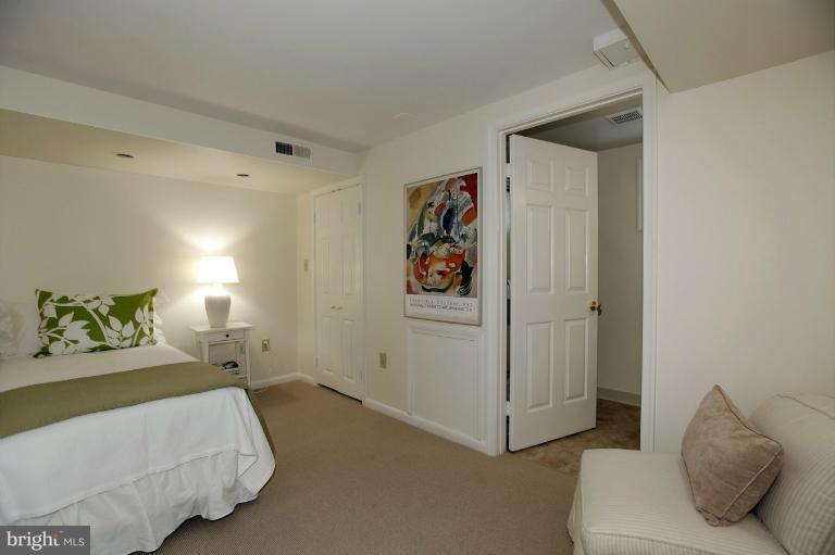 7610 Glendale Road Chevy Chase, MD 20815 - Photo 22 of 29 Bedroom