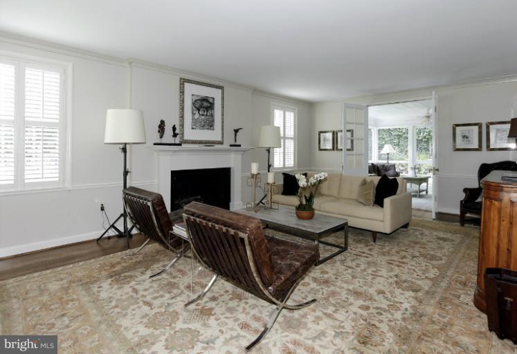 7610 Glendale Road Chevy Chase, MD 20815 - Photo 6 of 29 Living Room