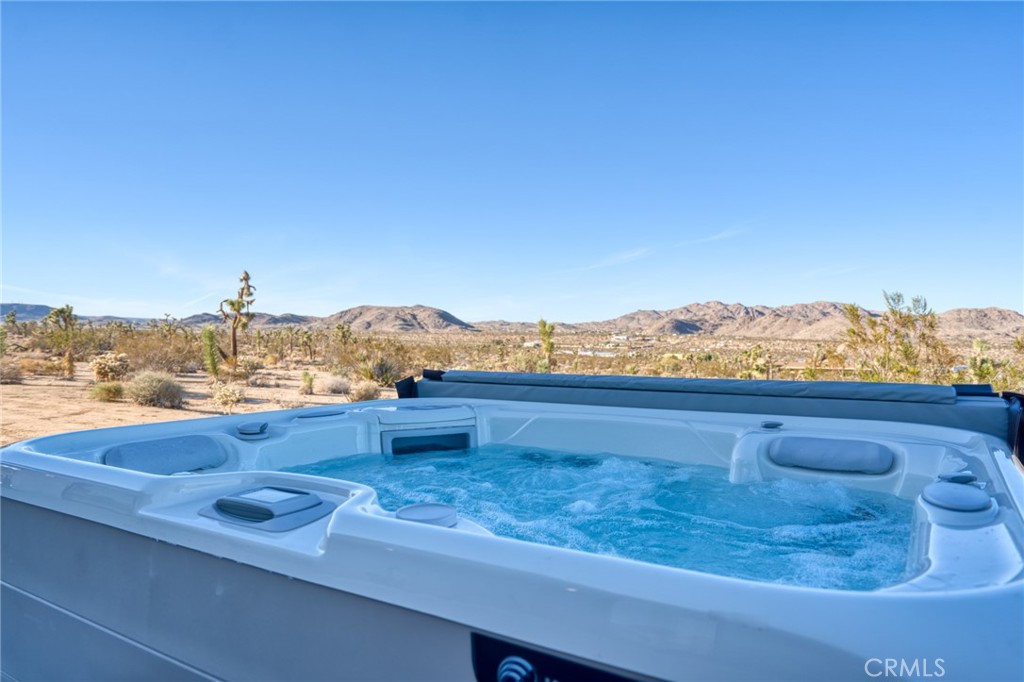 6737 Saddleback Road Joshua Tree, CA 92252 - Photo 42 of 65 a view of lake view and mountain view