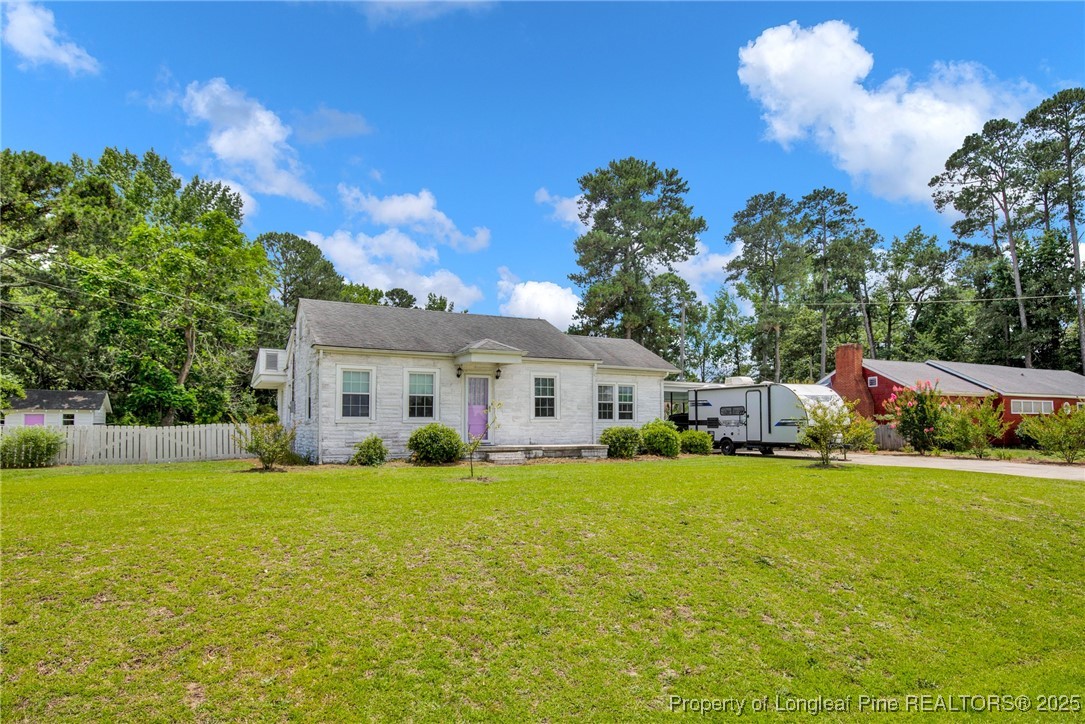 92 Nathan Dudley Road Clinton, NC 28328 - Photo 2 of 32 Gallery Image 2