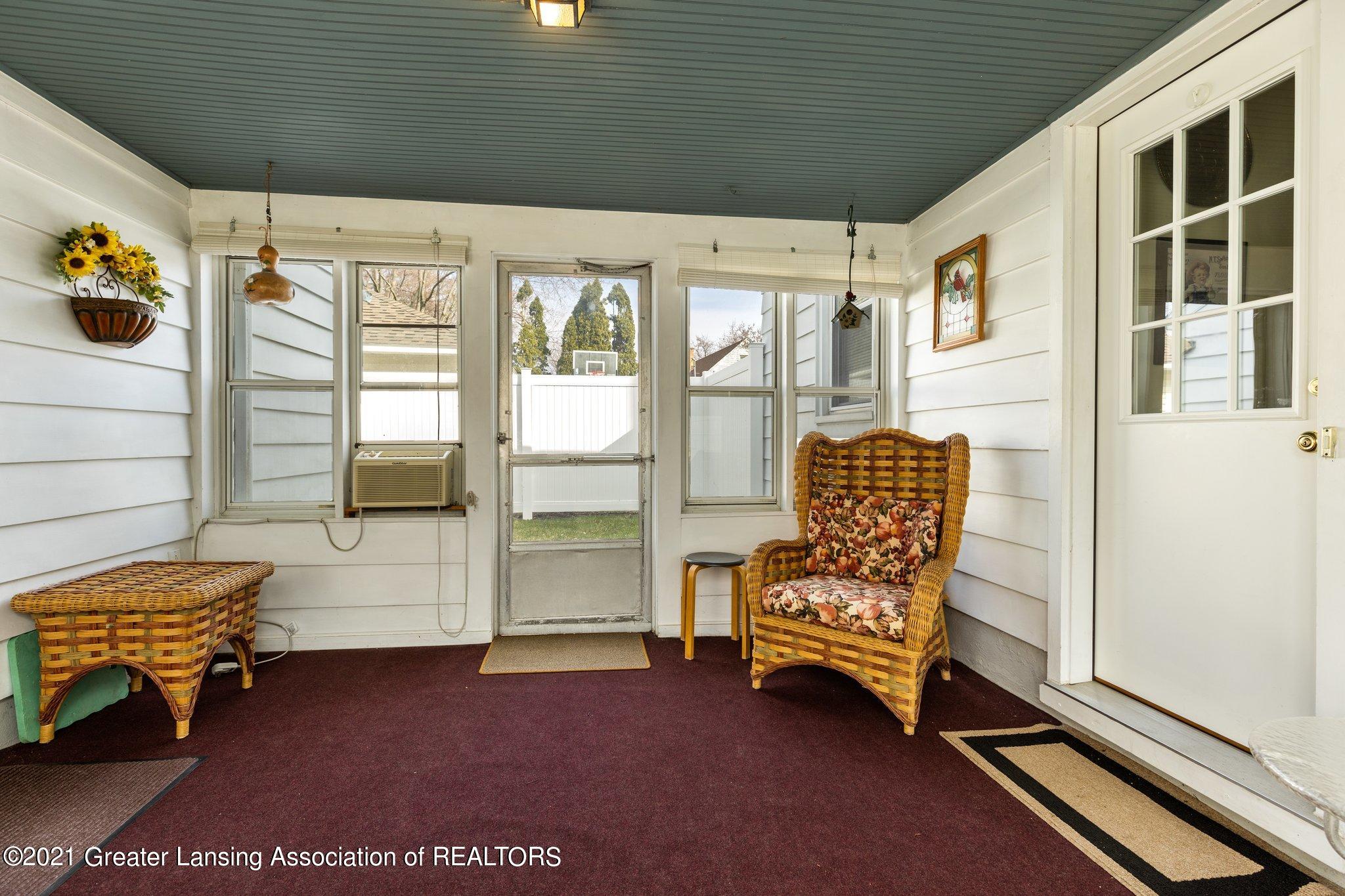 3430 Upton Road Lansing, MI 48917 - Photo 29 of 29 29-web-or-mls-1P6A1418_1