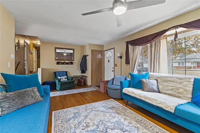 $250,000 | 10100 East 86 Terrace, Raytown, MO 64138