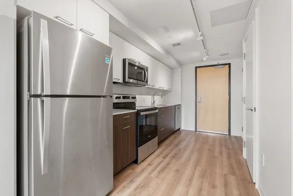 $2,550 | 280 Western Avenue, Unit 202, Boston, MA 02134