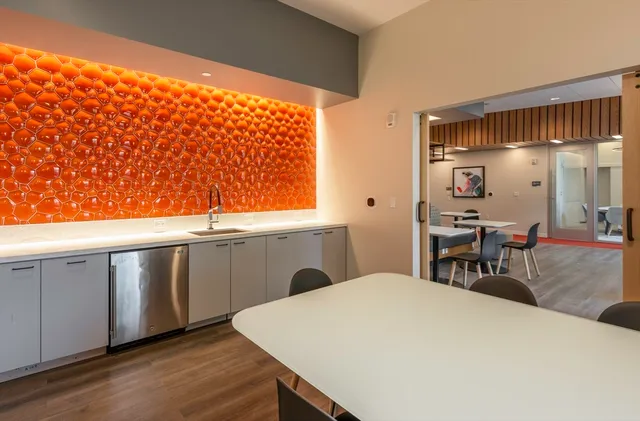 $2,700 | 280 Western Avenue, Unit 202, Boston, MA 02134