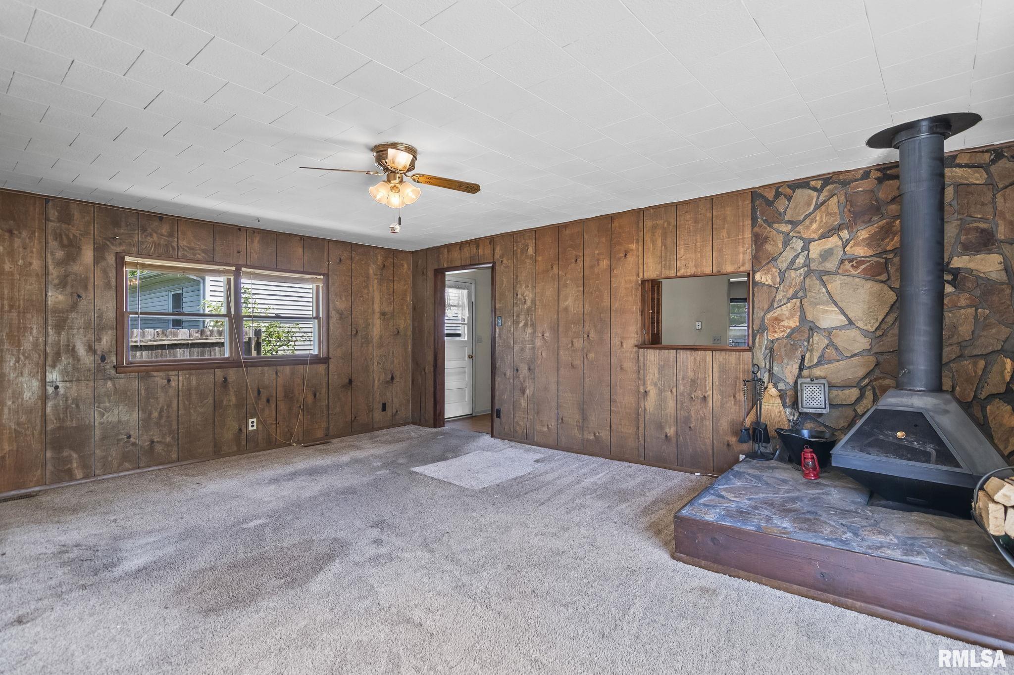2505 East Griffiths Avenue Springfield, IL 62702 - Photo 13 of 33 Gallery Image 13