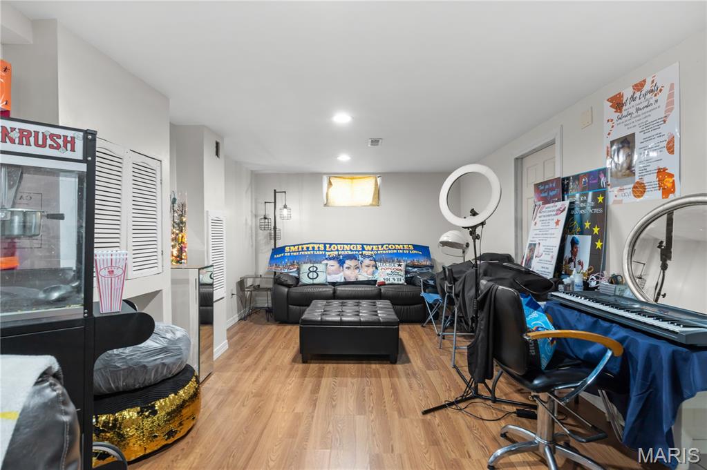 123 Grampian Road St. Louis, MO 63137 - Photo 17 of 26