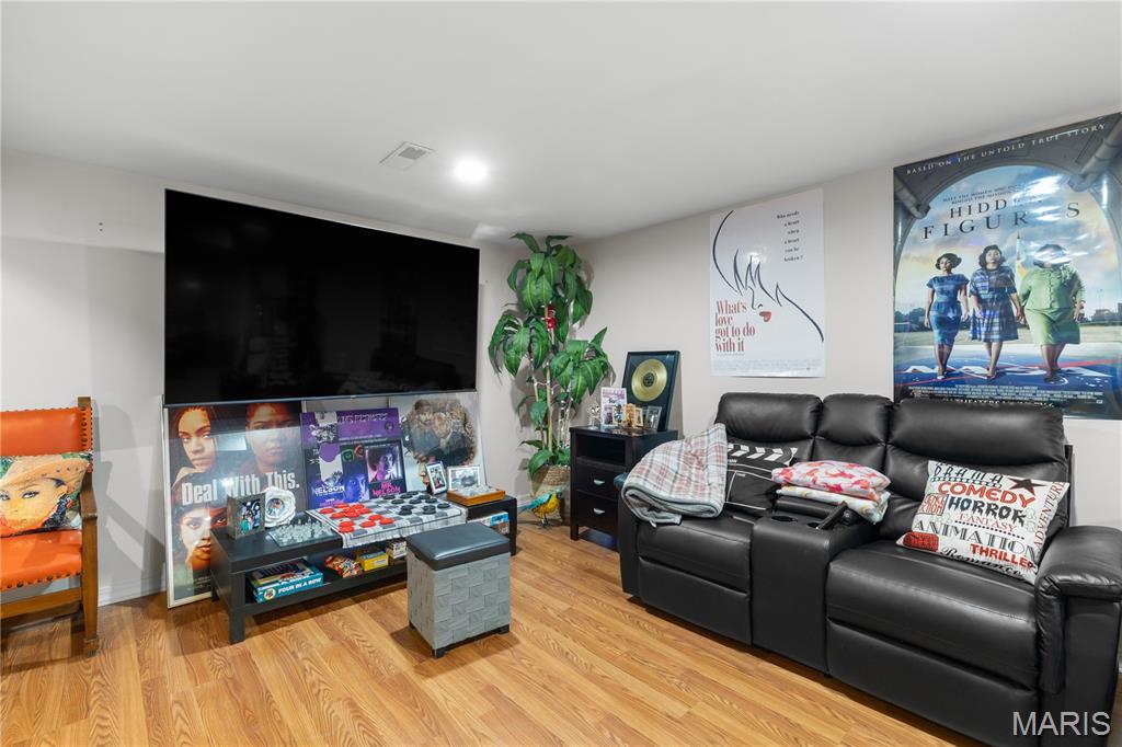 123 Grampian Road St. Louis, MO 63137 - Photo 20 of 26