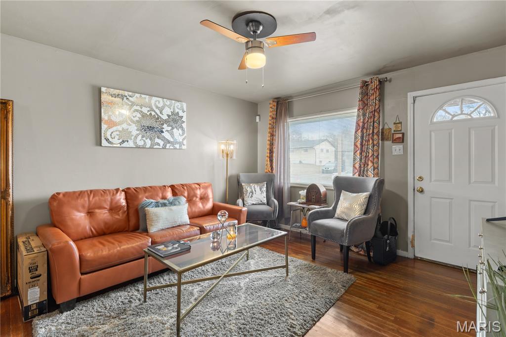 123 Grampian Road St. Louis, MO 63137 - Photo 5 of 26