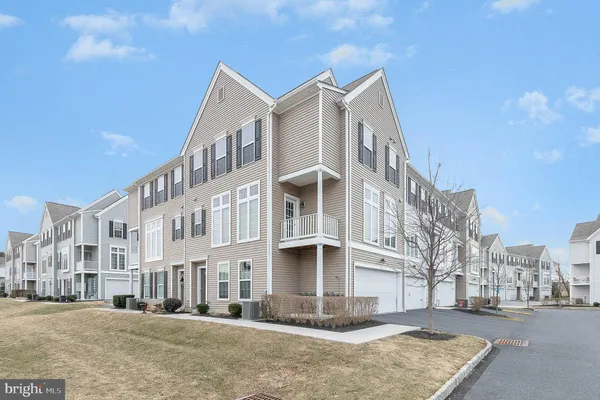 $1,995 | 3038 Meridian Cmns, Unit D, Mechanicsburg, PA 17055