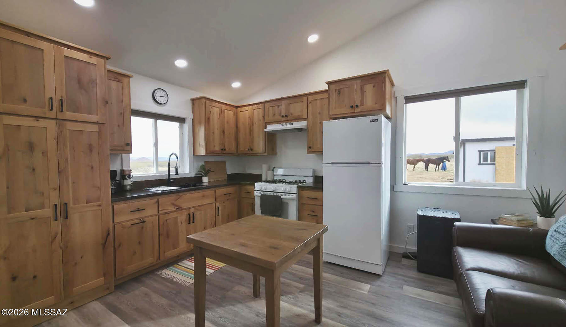 206 East Highland Road Pearce, AZ 85625 - Photo 9 of 28