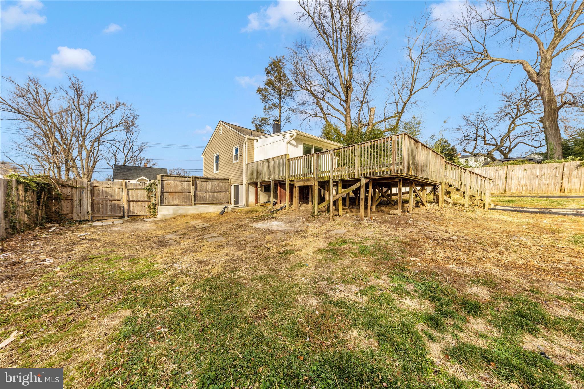 2506 Lindell Street Silver Spring, MD 20902 - Photo 39 of 47 a view of a yard with a house