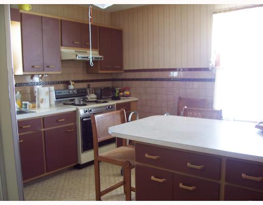 144 Winthrop Street Woonsocket, RI 02895 - Photo 6 of 11 Kitchen.