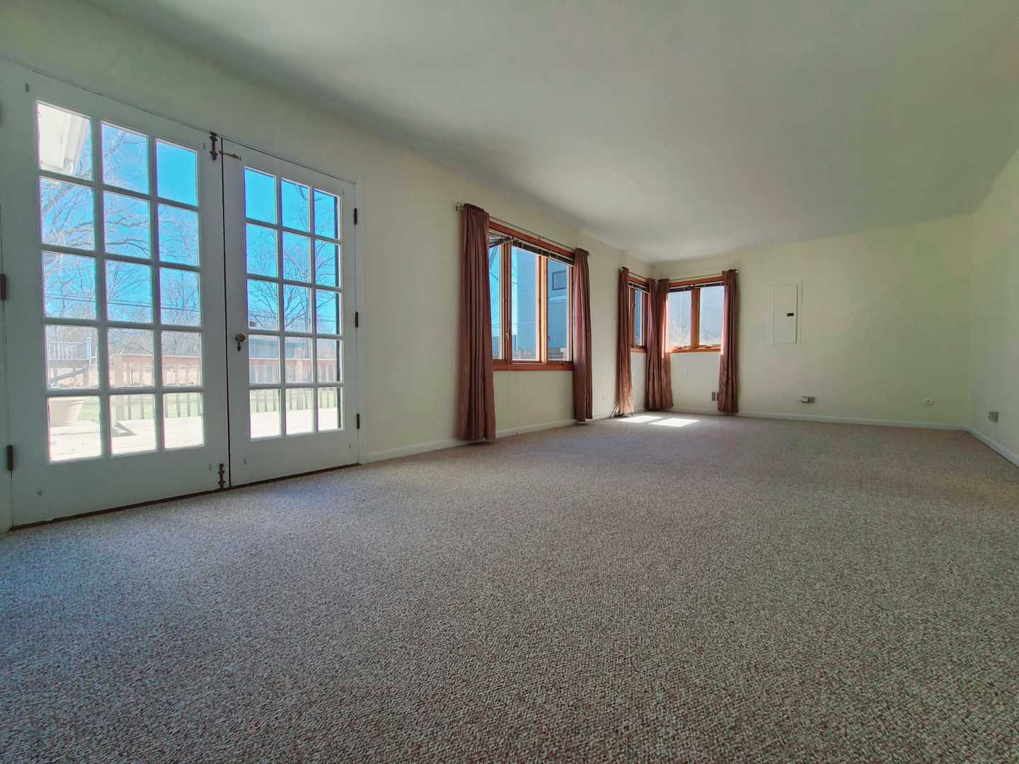 1441 Maple Street Glenview, IL 60025 - Photo 21 of 22 a view of an empty room with a window
