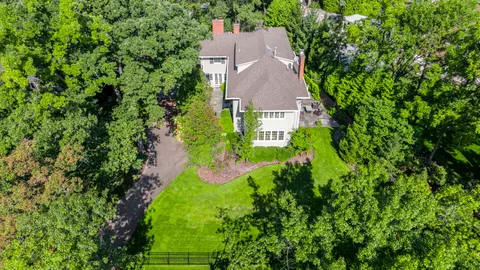 $2,995,000 | 646 Prospect Avenue, Winnetka, IL 60093