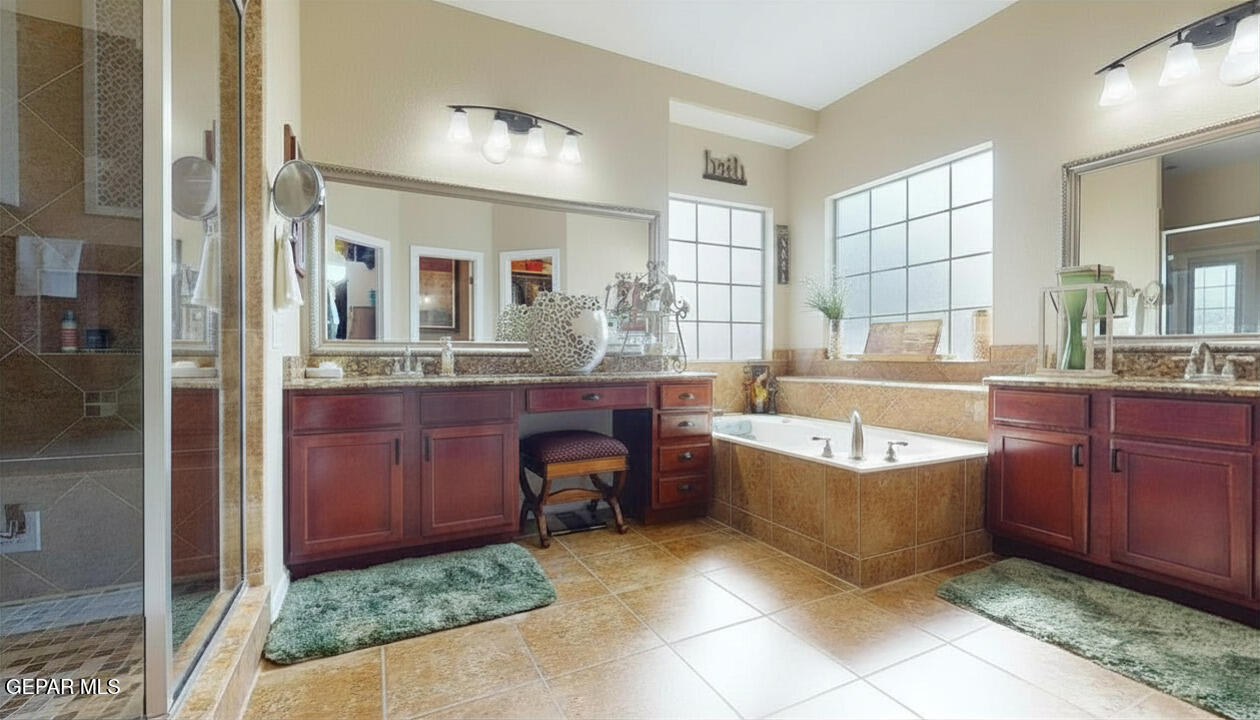 12239 Rathmore Drive El Paso, TX 79928 - Photo 46 of 60 Primary Bathroom