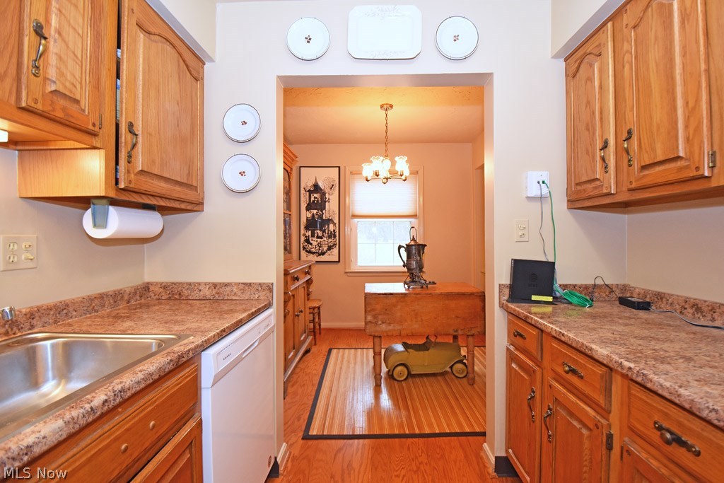 20301 Shelburne Road, Unit 4A Shaker Heights, OH 44118 - Photo 11 of 17 Gallery Image 11