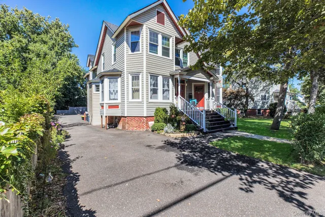 $3,600 | 43 James Street, Babylon, NY 11702