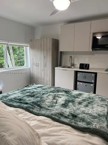 $1,500 | 1395 Daytonia Road, Unit 1, Miami Beach, FL 33141