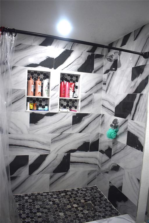 15355 Southwest 85th Avenue Dunnellon, FL 34432 - Photo 12 of 23 a living room with furniture and a couch