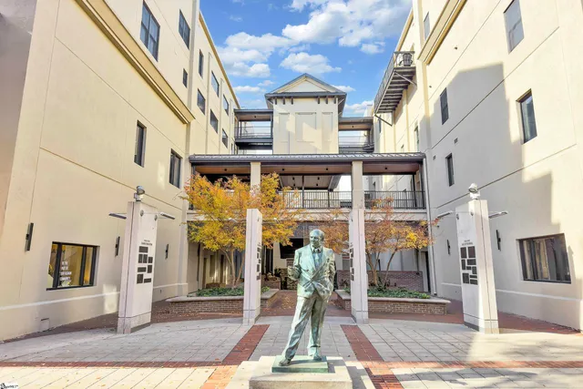 $449,882 | 233 North Main Street, Unit 506, Greenville, SC 29601