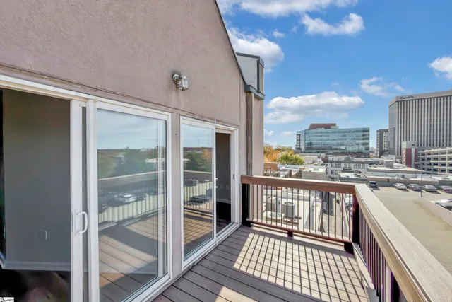 $449,882 | 233 North Main Street, Unit 506, Greenville, SC 29601