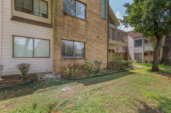 $134,500 | 2312 Balsam Drive, Unit A105, Arlington, TX 76006