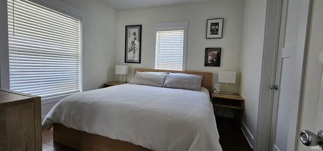 $3,000 | 938 North Jackson Street, Bloomington, IN 47404